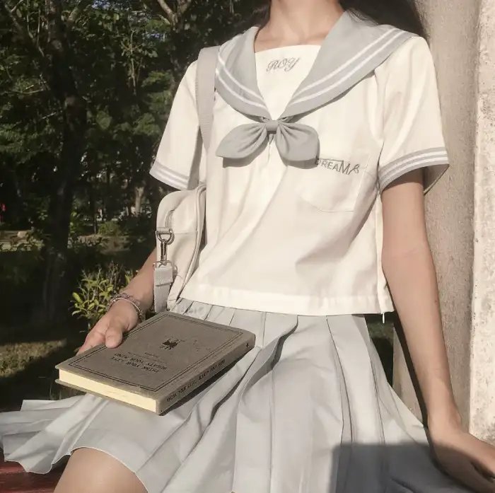婚礼搞轰趴海报